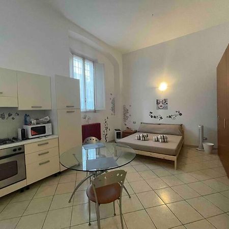 Minimal Loft In Centro A Piacenza Daire Dış mekan fotoğraf