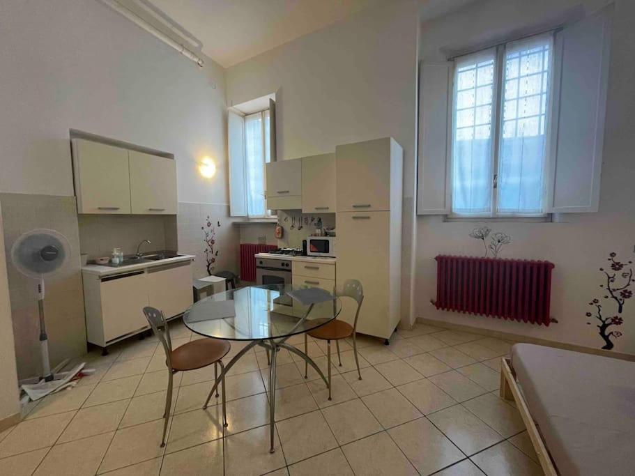 Minimal Loft In Centro A Piacenza Daire Dış mekan fotoğraf